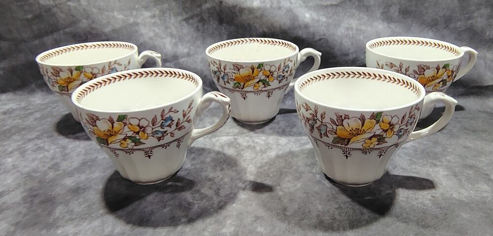 5 Vintage J. G. MEAKIN BREAMAR Tea Cups